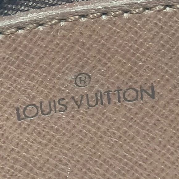 Louis Vuitton LV Crossbody bag - Picture 9 of 10